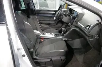 Renault Megane, 1.6, 67 kW, подключаемый гибрид, автомат, передний привод