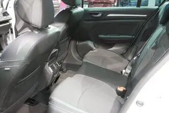 Renault Megane, 1.6, 67 kW, подключаемый гибрид, автомат, передний привод