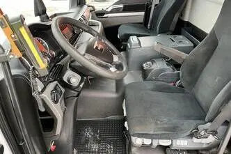 MAN TGL 12.220 4x2, 162 kW, diesel, automatic