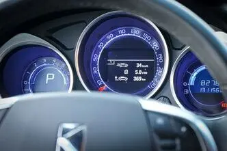 Citroën DS4 Crossback, 1.6, 88 kW, дизель, автомат, передний привод