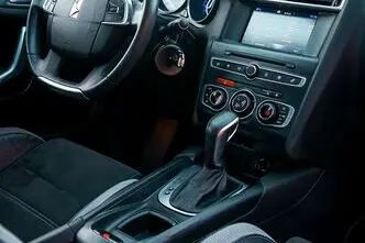 Citroën DS4 Crossback, 1.6, 88 kW, дизель, автомат, передний привод