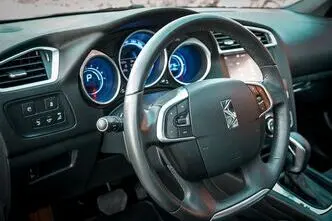 Citroën DS4 Crossback, 1.6, 88 kW, дизель, автомат, передний привод