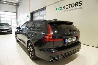 Volvo V60, 2.0, 145 kW, hybrid, automatic, front-wheel drive