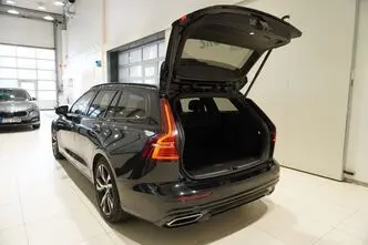 Volvo V60, 2.0, 145 kW, hybrid, automatic, front-wheel drive