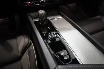 Volvo V60, 2.0, 145 kW, hybrid, automatic, front-wheel drive