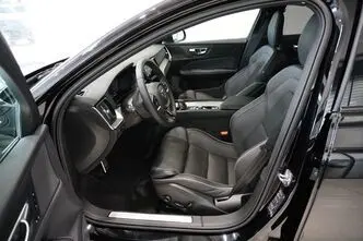 Volvo V60, 2.0, 145 kW, hybrid, automatic, front-wheel drive