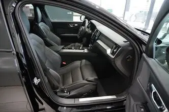 Volvo V60, 2.0, 145 kW, hybrid, automatic, front-wheel drive