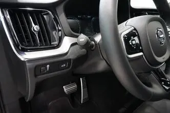 Volvo V60, 2.0, 145 kW, hybrid, automatic, front-wheel drive