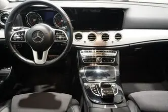 Mercedes-Benz E 220, 2.0, 143 kW, diesel, automatic, four-wheel drive