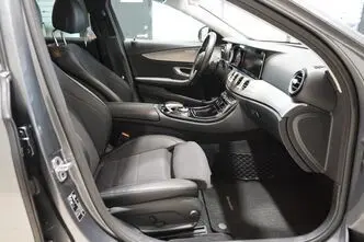 Mercedes-Benz E 220, 2.0, 143 kW, diesel, automatic, four-wheel drive