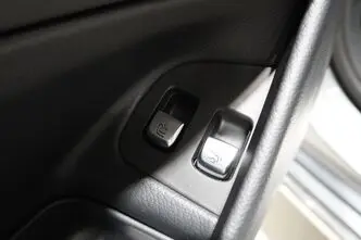 Mercedes-Benz E 220, 2.0, 143 kW, diesel, automatic, four-wheel drive
