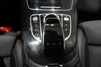 Mercedes-Benz E 220, 2.0, 143 kW, diesel, automatic, four-wheel drive