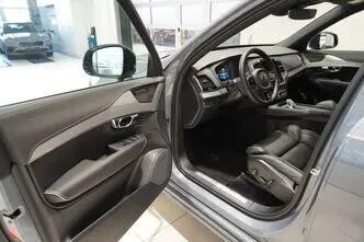 Volvo XC90, 2.0, 173 kW, hybrid, automatic, four-wheel drive