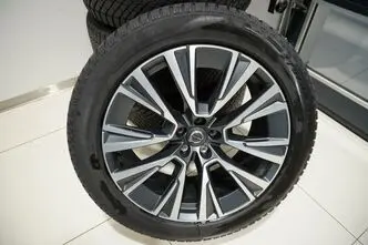 Volvo XC90, 2.0, 173 kW, hybrid, automatic, four-wheel drive