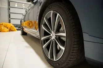 Volvo S90, 2.0, 173 kW, hybrid, automatic, four-wheel drive