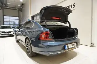 Volvo S90, 2.0, 173 kW, hybrid, automatic, four-wheel drive