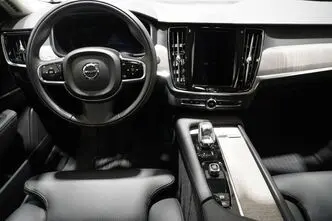Volvo S90, 2.0, 173 kW, hybrid, automatic, four-wheel drive