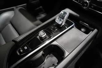 Volvo S90, 2.0, 173 kW, hybrid, automatic, four-wheel drive