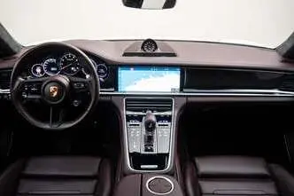 Porsche Panamera, 4.0, 463 kW, petrol, automatic, four-wheel drive