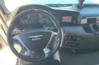 MAN TGL 8.220 4x2, 162 kW, дизель, автомат