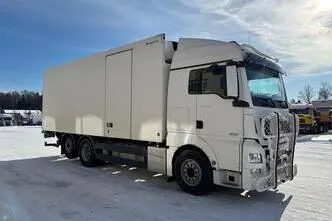 MAN TGX 26.560 6x2 + RETARDER + CARRIER SUPRA 1150, 412 kW, diesel, automatic