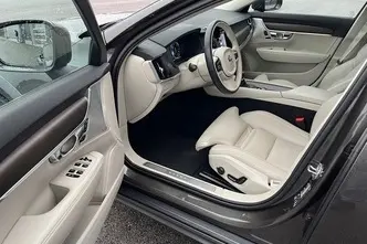 Volvo V90 Cross Country, 2.0, 173 kW, diesel, automatic, four-wheel drive