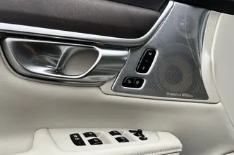 Volvo V90 Cross Country, 2.0, 173 kW, diesel, automatic, four-wheel drive