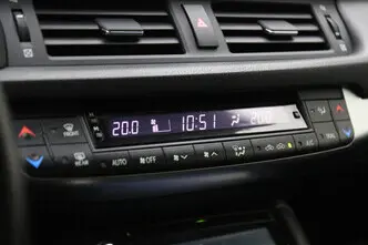 Lexus CT 200h, 1.8, 73 kW, гибрид, автомат, передний привод