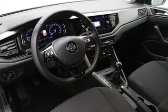 Volkswagen Polo, 1.0, 70 kW, бензин, механическая, передний привод