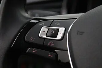 Volkswagen Polo, 1.0, 70 kW, бензин, механическая, передний привод