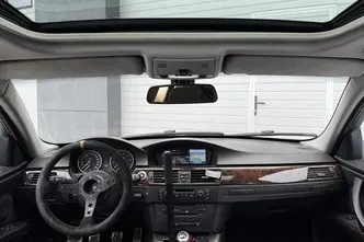 BMW 325, bensiin, manuaal, tagavedu