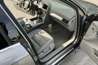 Audi A6, 2.4, 130 kW, бензин, автомат, передний привод
