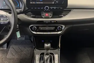 Hyundai i30, 1.0, 73.6 kW, бензин, автомат, передний привод