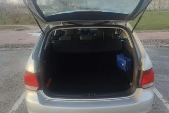 Volkswagen Golf, 1.6, 75 kW, bensiin, manuaal, esivedu