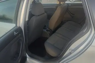 Volkswagen Golf, 1.6, 75 kW, bensiin, manuaal, esivedu