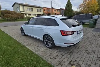 Škoda Superb, 2.0, 206 kW, бензин, автомат, полный привод