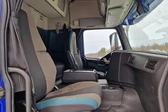 Volvo FM330 4X2, 250 kW, diesel, automatic