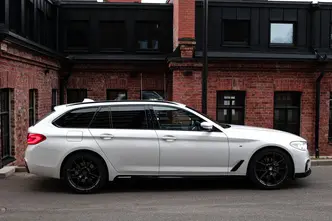 BMW 530, 3.0, 195 kW, дизель, автомат, полный привод