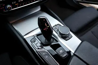 BMW 530, 3.0, 195 kW, дизель, автомат, полный привод