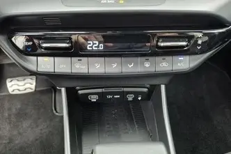 Hyundai Bayon, 1.0, 73.6 kW, hybrid, automatic, front-wheel drive