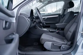 Audi A4, 103 kW, diesel, automatic, front-wheel drive