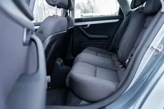 Audi A4, 103 kW, diesel, automatic, front-wheel drive