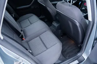 Audi A4, 103 kW, diesel, automatic, front-wheel drive