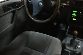 Alfa Romeo Alfa 155, 2.0, 110 kW, bensiin, manuaal, esivedu