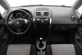 Suzuki SX4, 1.5, 82 kW, бензин, механическая, передний привод