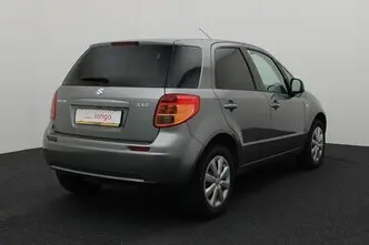 Suzuki SX4, 1.5, 82 kW, бензин, механическая, передний привод