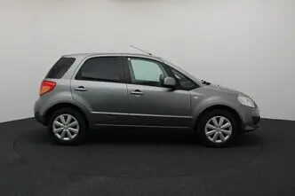 Suzuki SX4, 1.5, 82 kW, бензин, механическая, передний привод