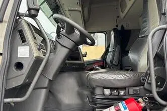 Volvo FM500 6X2*4 + RETARDER + CARRIER SUPRA 850, 375 kW, diesel, automatic