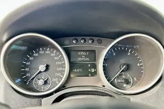 Mercedes-Benz ML 300, 3.0, 140 kW, diisel, automaat, nelikvedu