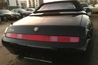 Alfa Romeo Spider, 1.8, 107 kW, бензин, механическая, передний привод